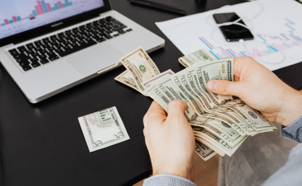 1 question + 1 advice (Finances)